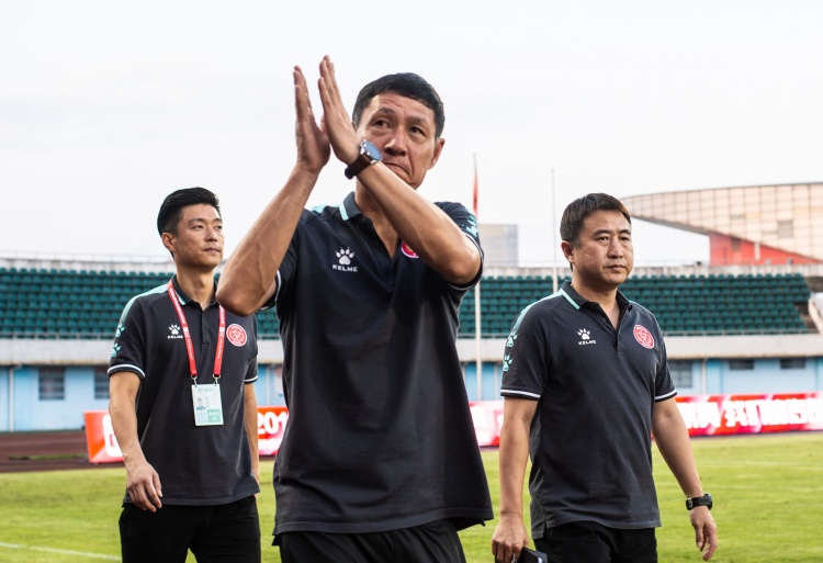 廣州豹客場4-2大逆轉(zhuǎn)重回第三，黎兵：這是廣州豹最需要的精氣神