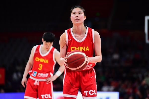 錯(cuò)誤不能再犯！中國(guó)女籃上一場(chǎng)罰球僅25中12 本場(chǎng)11罰全中??！