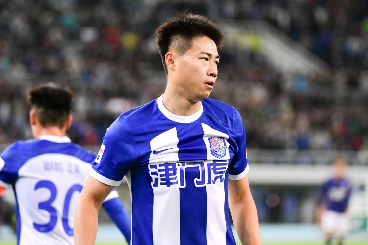 津媒：津門虎客戰(zhàn)梅州全力爭勝，楊帆右腿后側(cè)肌拉傷恢復需三周