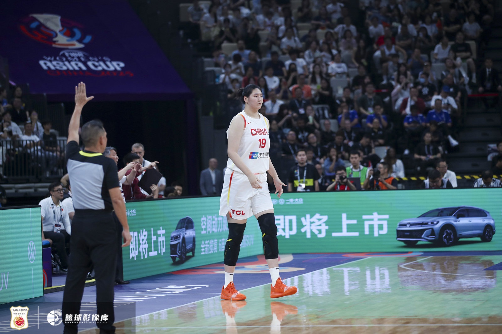媒體人：張子宇是進攻強點和防守弱點 她只要上場就必須是主攻點