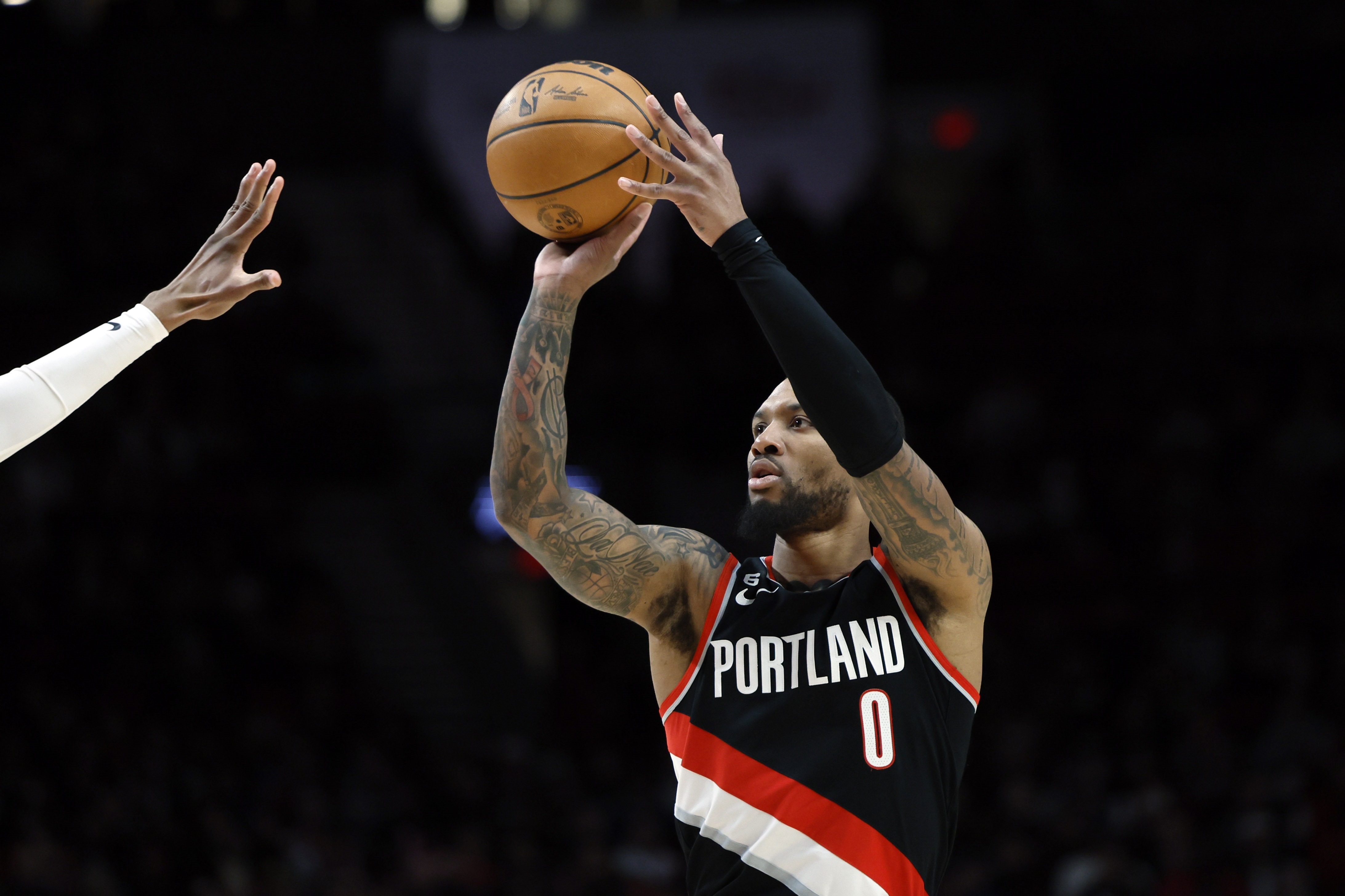 都在賣(mài)！2017年至今NBA有10隊(duì)易主 凱爾特人61億 湖人100億